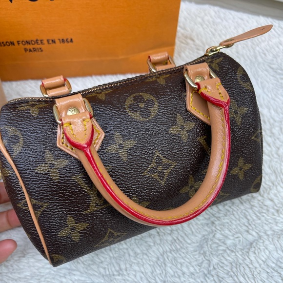 LOUIS VUITTON Monogram Mini Speedy Hand Bag - Picture 13 of 16